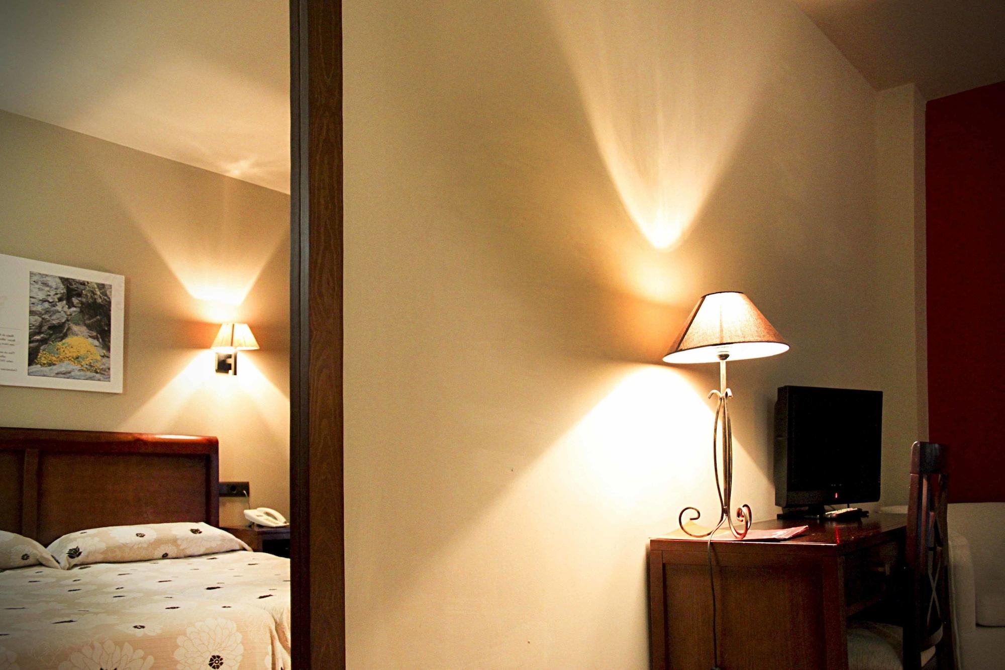 Hotel Zerbinetta Dílar Zewnętrze zdjęcie